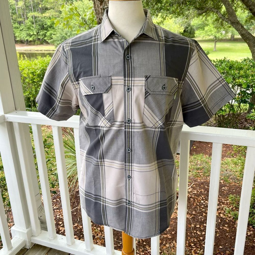 Kathmandu Short Sleeve Check Plaid Button Down Shirt. Large